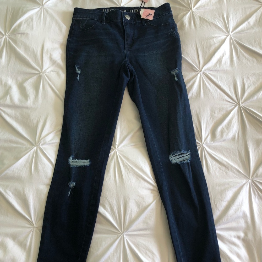 Juicy Couture Flaunt It Size 2 distressed jeans - NEW